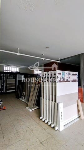 Commercial for rent in Pontedeume with garage - € 800 (Ref: 9682379)