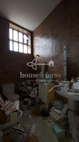 Commercial for rent in Pontedeume with garage - € 800 (Ref: 9682379)