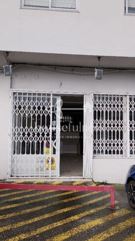 Commercial for rent in Pontedeume with garage - € 800 (Ref: 9682379)