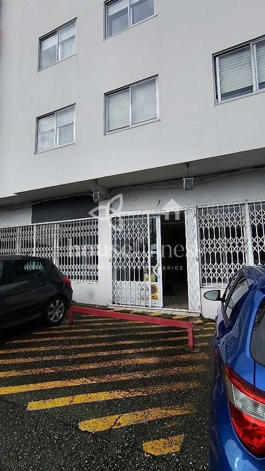 Commercial for rent in Pontedeume with garage - € 800 (Ref: 9682379)