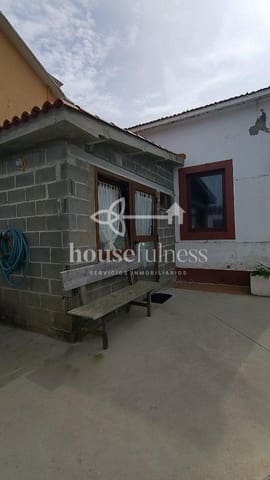 3 bedroom Townhouse for sale in Mugardos with garage - € 149,900 (Ref: 9700482)