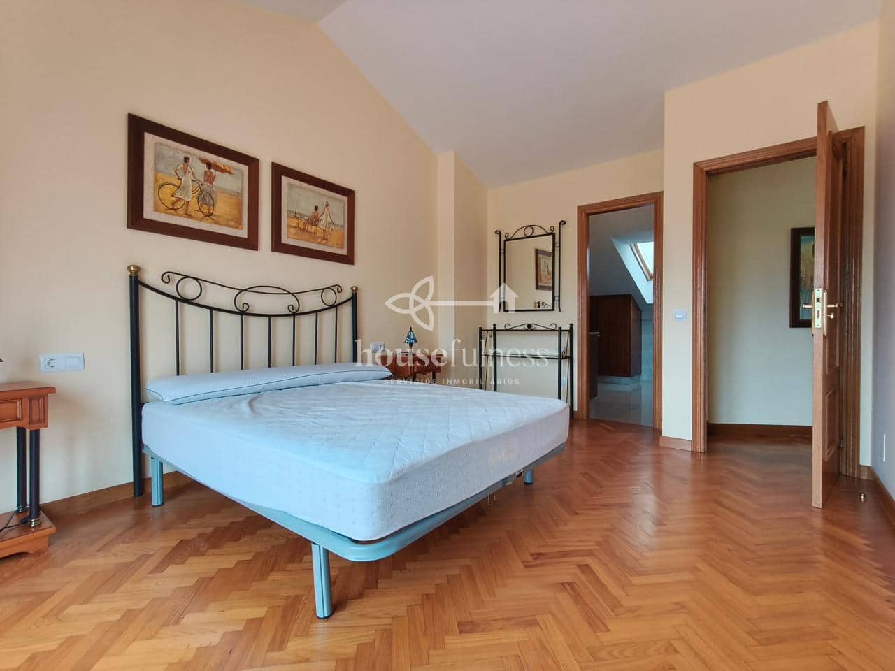 3 bedroom Semi-detached Villa for sale in Perbes with pool garage - € 390,000 (Ref: 9700483)