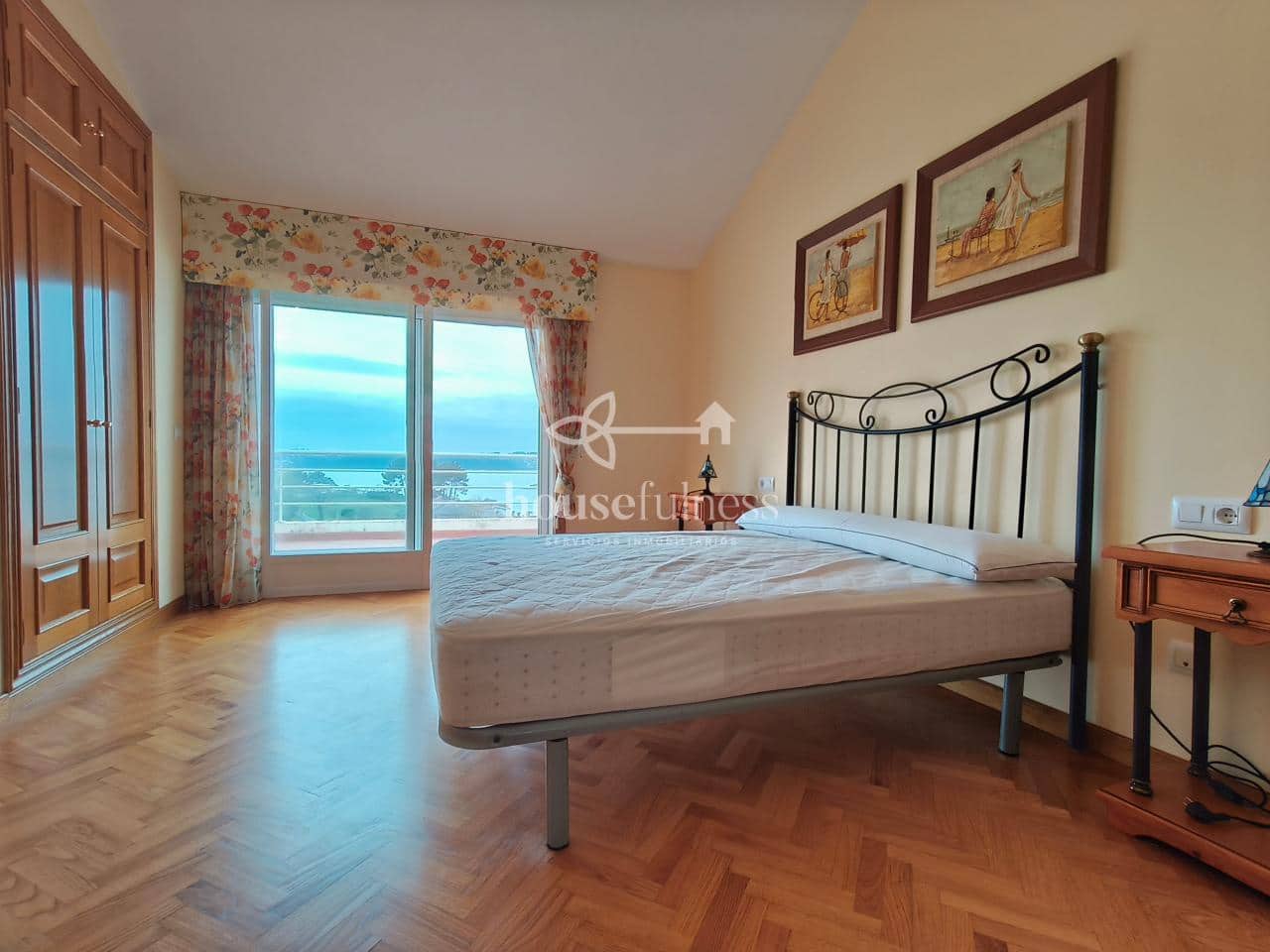 3 bedroom Semi-detached Villa for sale in Perbes with pool garage - € 390,000 (Ref: 9700483)