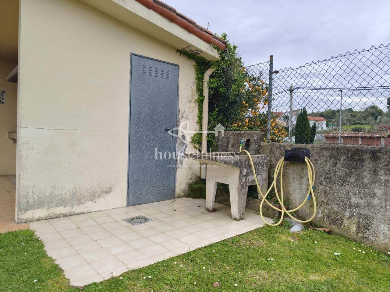 3 bedroom Semi-detached Villa for sale in Perbes with pool garage - € 390,000 (Ref: 9700483)