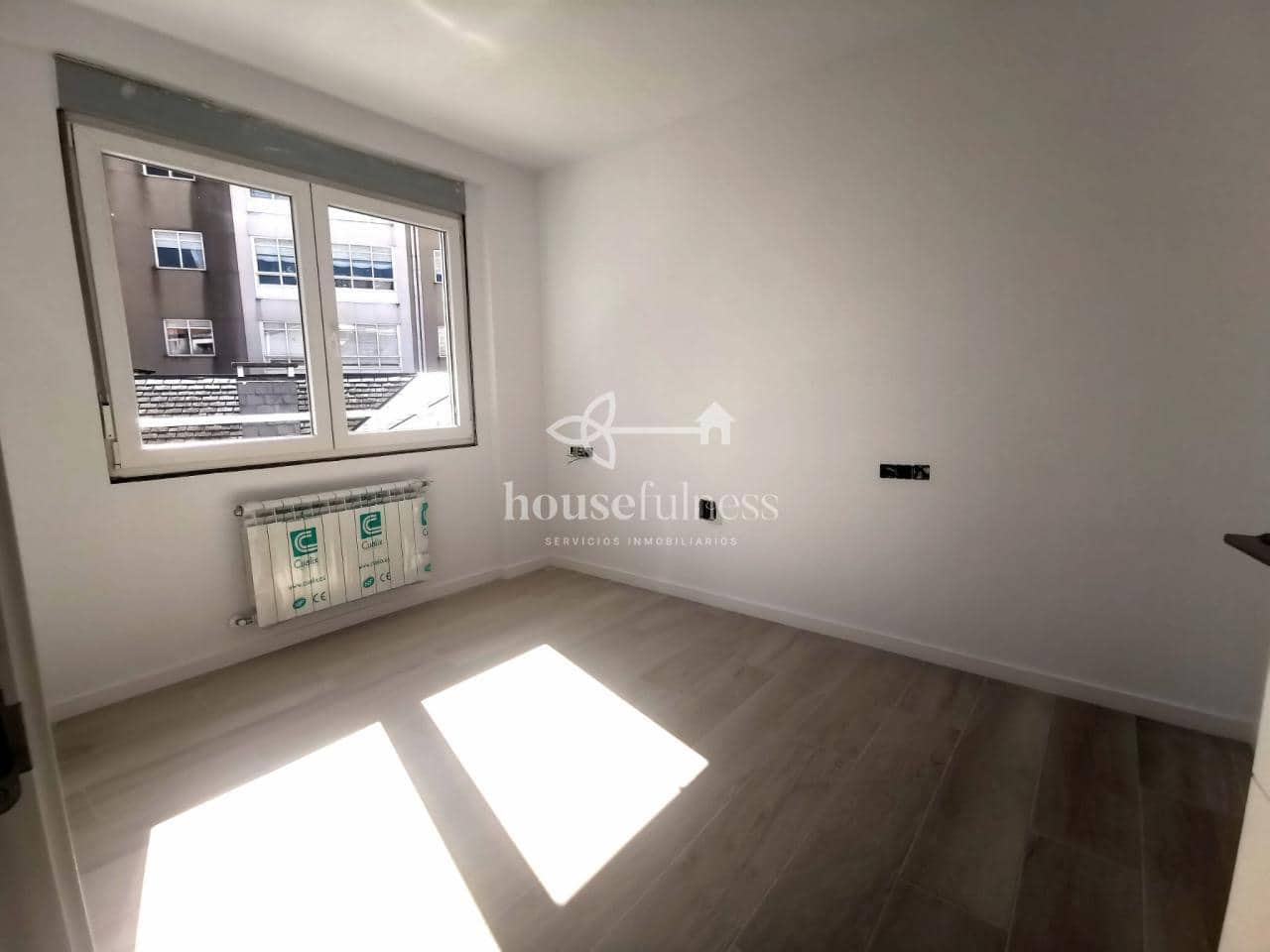 3 slaapkamer Flat te koop in Ferrol met garage - € 250.000 (Ref: 9714556)