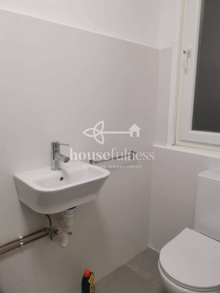 2 slaapkamer Flat te koop in Ferrol - € 195.000 (Ref: 9714559)