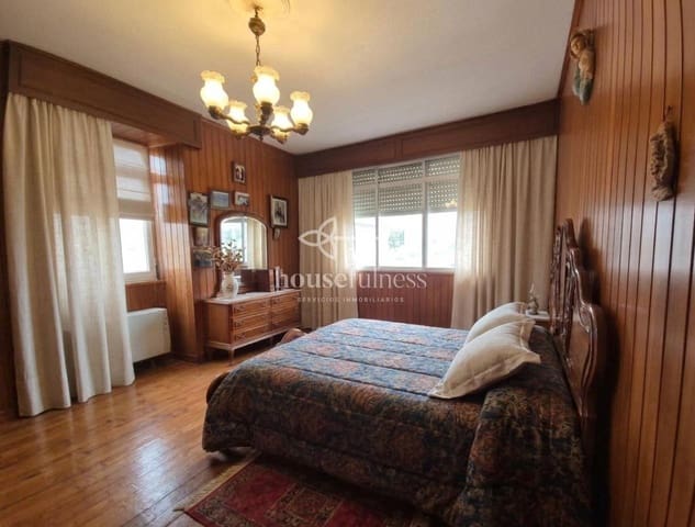 4 bedroom Townhouse for sale in Moeche with garage - € 310,000 (Ref: 9721161)