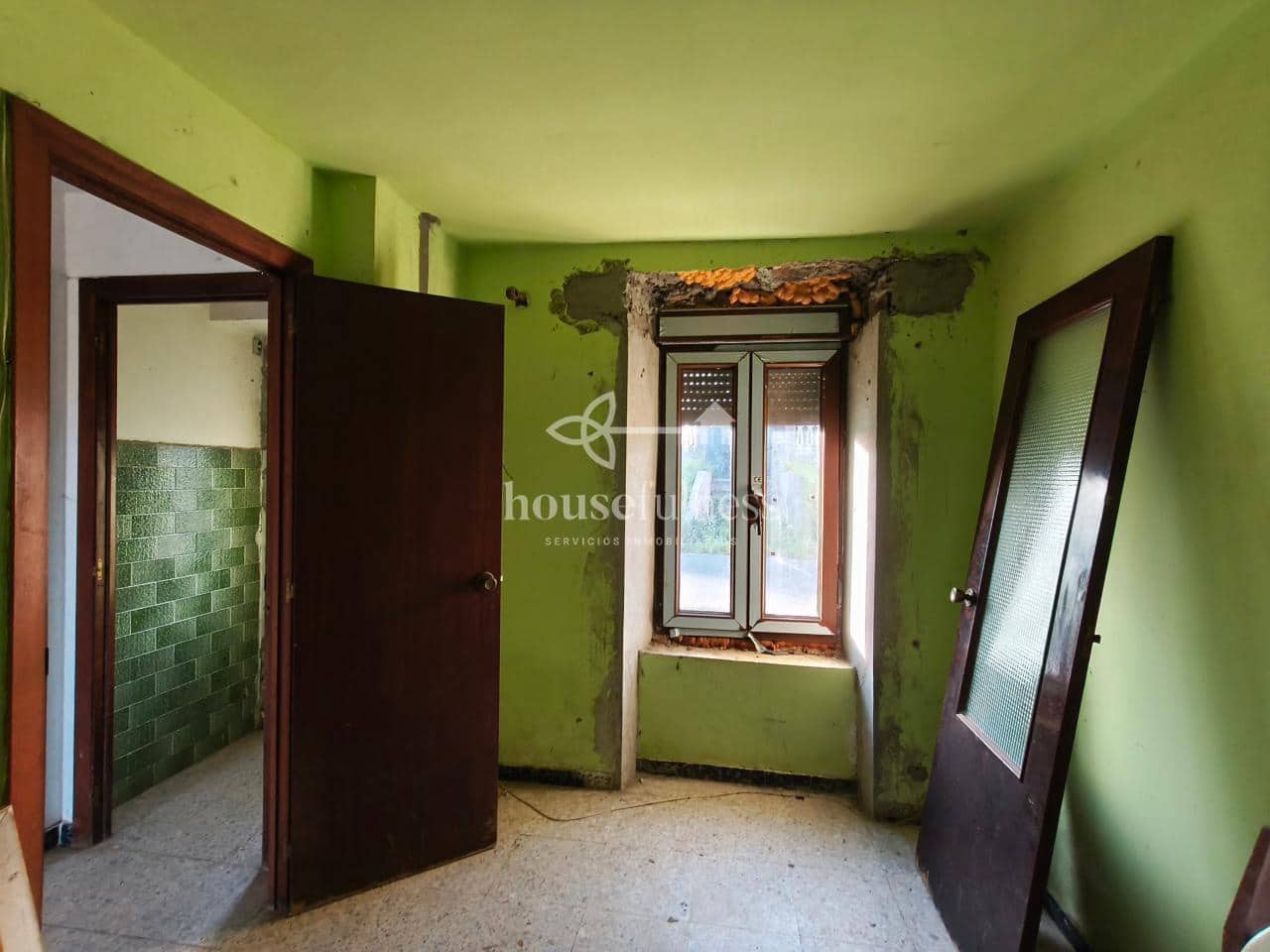 2 bedroom Townhouse for sale in Mugardos - € 120,000 (Ref: 9726406)