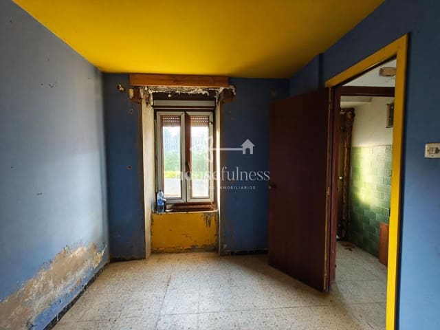 2 bedroom Townhouse for sale in Mugardos - € 120,000 (Ref: 9726406)