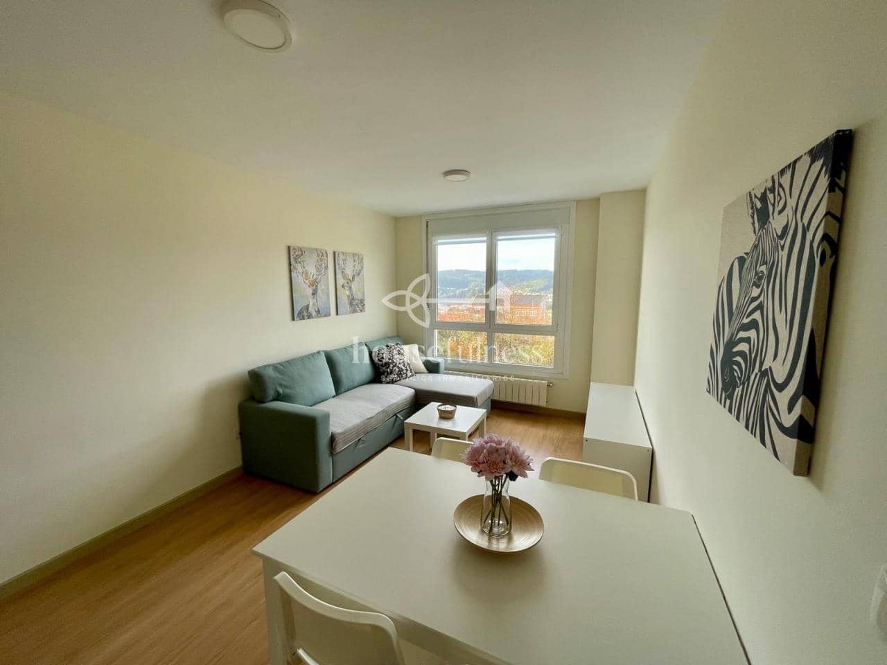 2 bedroom Flat for rent in Ferrol with garage - € 750 (Ref: 9731704)