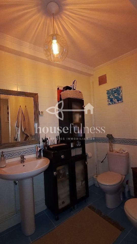 3 bedroom Flat for sale in Naron - € 99,000 (Ref: 9735232)