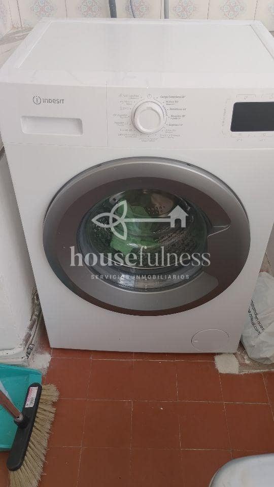 4 bedroom Flat for sale in Naron - € 120,000 (Ref: 9770317)