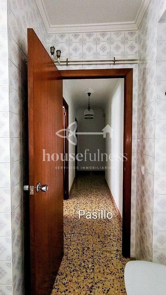 4 bedroom Flat for sale in Naron - € 120,000 (Ref: 9770317)