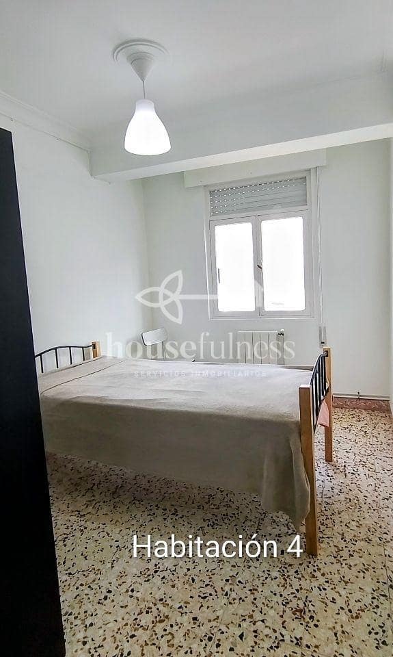 4 bedroom Flat for sale in Naron - € 120,000 (Ref: 9770317)