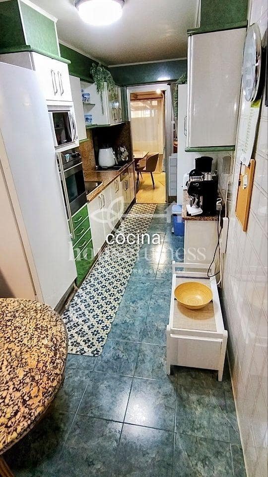 3 soverom Leilighet til salgs i Ferrol med garasje - € 180 000 (Ref: 9780173)