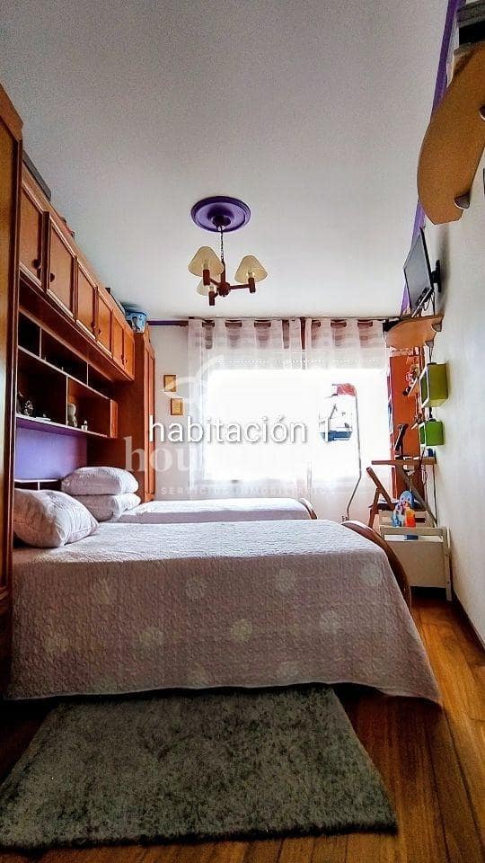3 bedroom Flat for sale in Ferrol with garage - € 180,000 (Ref: 9780173)