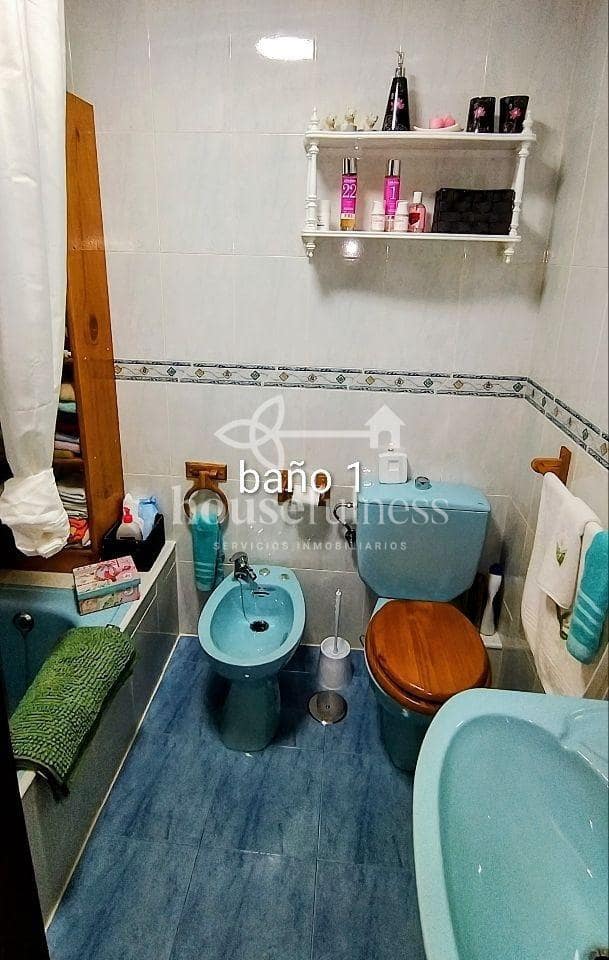 3 bedroom Flat for sale in Ferrol with garage - € 180,000 (Ref: 9780173)