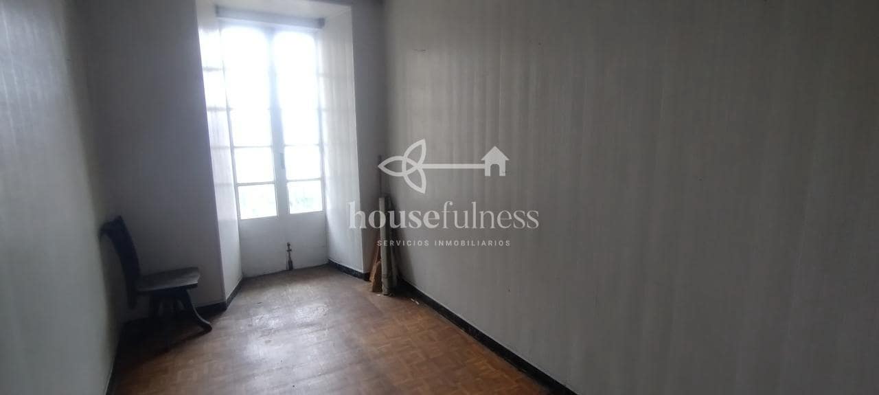 3 soverom Hus til salgs i Ferrol med garasje - € 120 000 (Ref: 9780174)