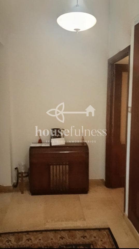 Piso de 5 habitaciones en Ferrol en venta con garaje - 200.000 € (Ref: 9794107)