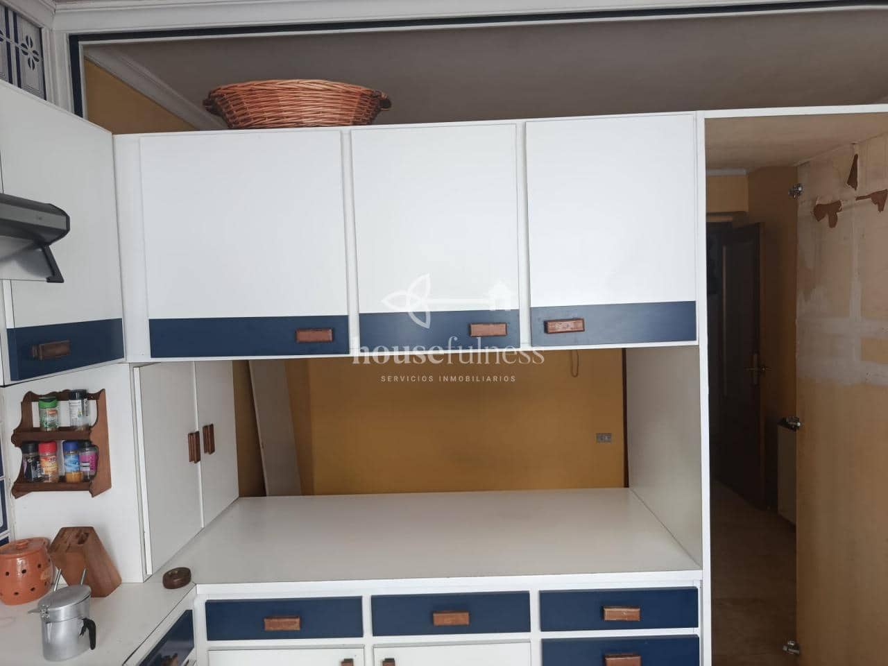 Piso de 5 habitaciones en Ferrol en venta con garaje - 200.000 € (Ref: 9794107)