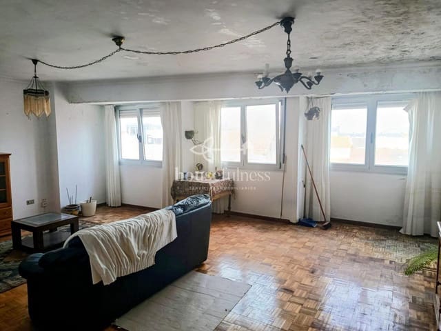 Piso de 5 habitaciones en Ferrol en venta con garaje - 200.000 € (Ref: 9794107)