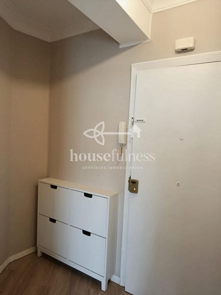 3 bedroom Flat for rent in Ferrol - € 800 (Ref: 9811292)