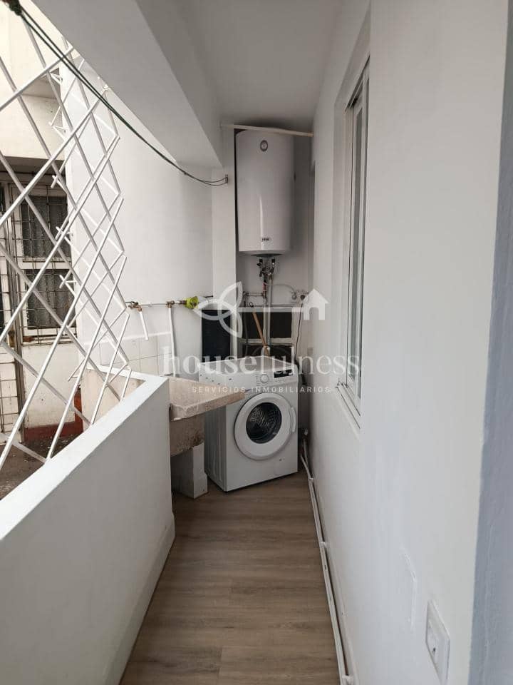 3 bedroom Flat for rent in Ferrol - € 800 (Ref: 9811292)
