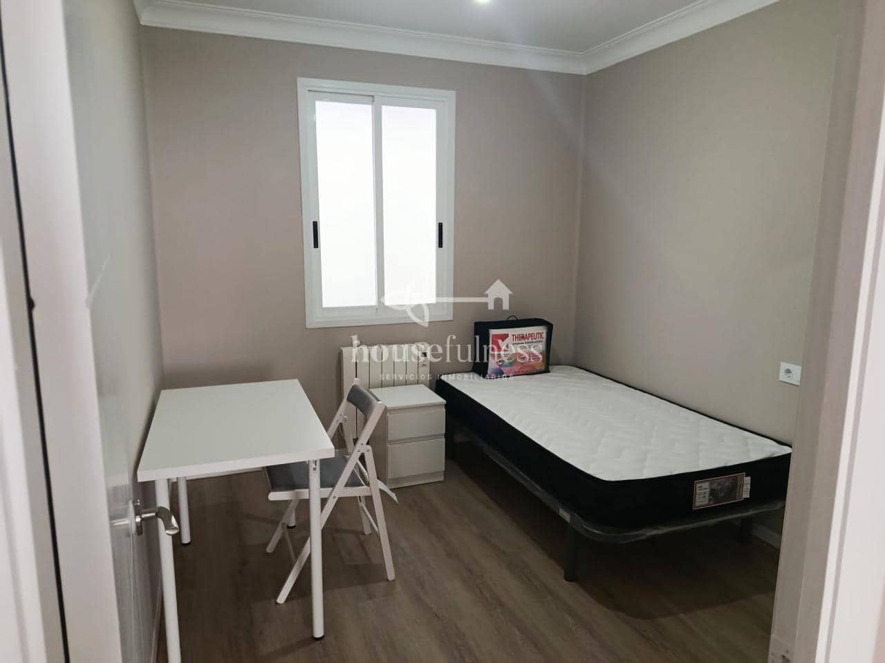 3 bedroom Flat for rent in Ferrol - € 800 (Ref: 9811292)