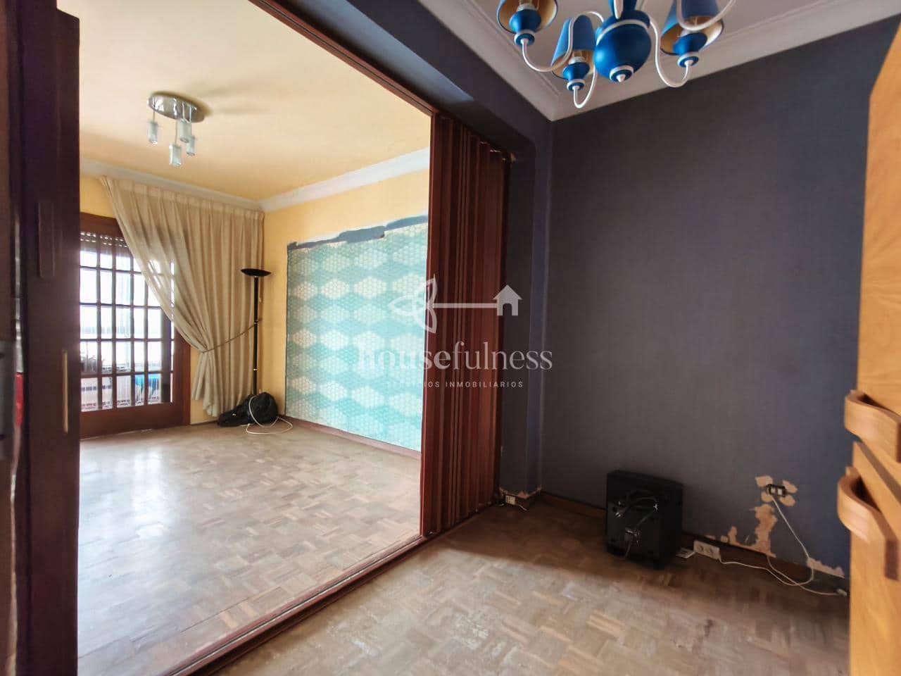 2 bedroom Flat for sale in Ferrol - € 70,000 (Ref: 9811293)
