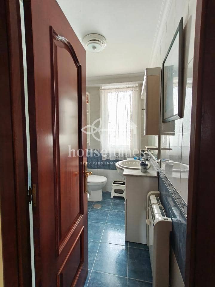 2 bedroom Flat for sale in Ferrol - € 70,000 (Ref: 9811293)