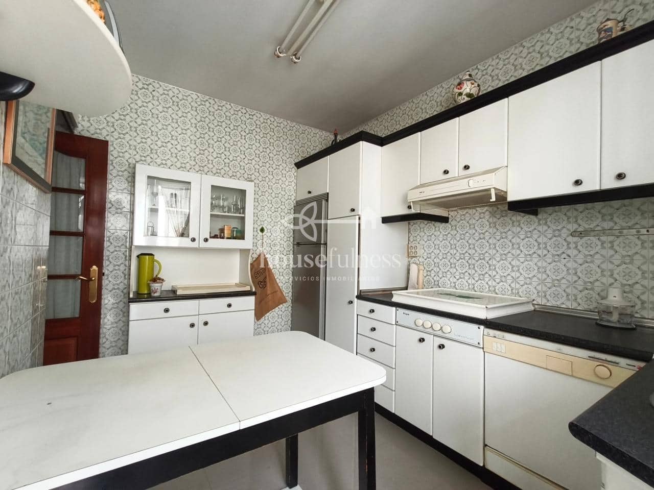 2 bedroom Flat for sale in Ferrol - € 70,000 (Ref: 9811293)