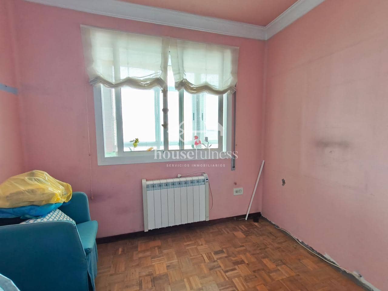 2 bedroom Flat for sale in Ferrol - € 70,000 (Ref: 9811293)