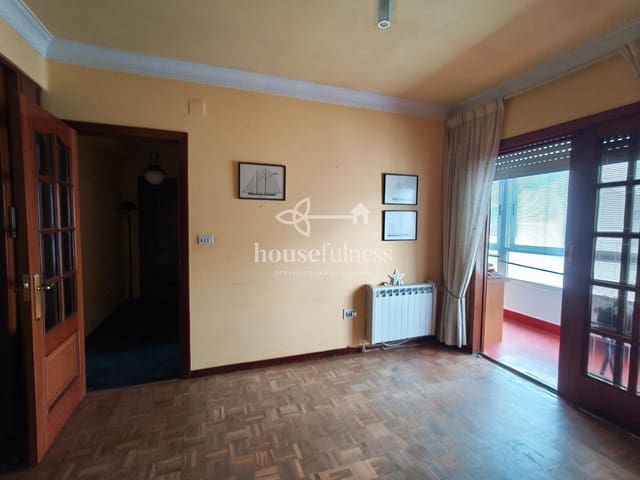2 bedroom Flat for sale in Ferrol - € 70,000 (Ref: 9811293)