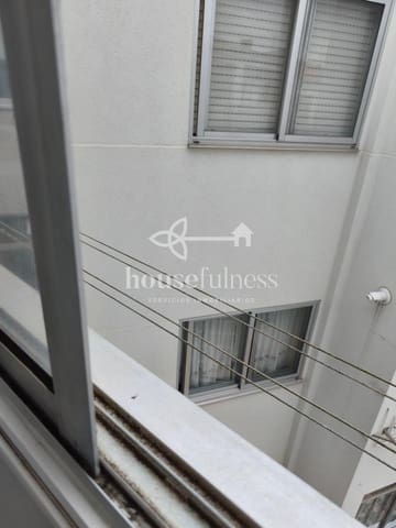 2 bedroom Flat for sale in Ferrol - € 70,000 (Ref: 9811293)