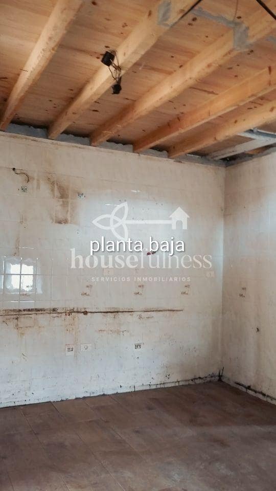 4 bedroom Finca/Country House for sale in Ferrol with pool garage - € 297,000 (Ref: 9811294)