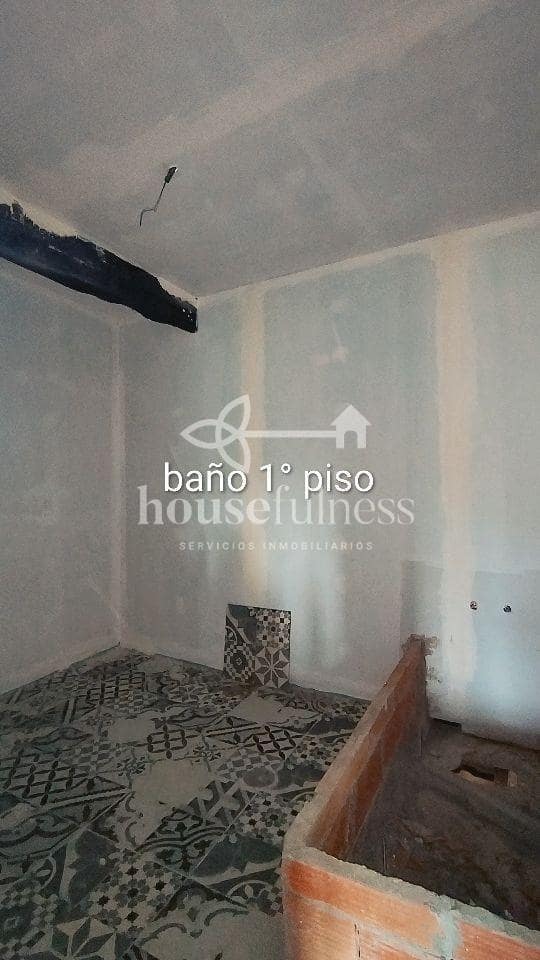 4 bedroom Finca/Country House for sale in Ferrol with pool garage - € 297,000 (Ref: 9811294)