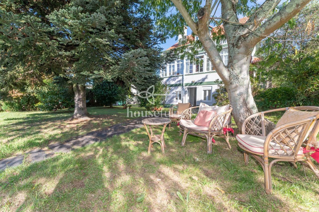 4 bedroom Villa for sale in San Sadurnino with garage - € 450,000 (Ref: 9819949)