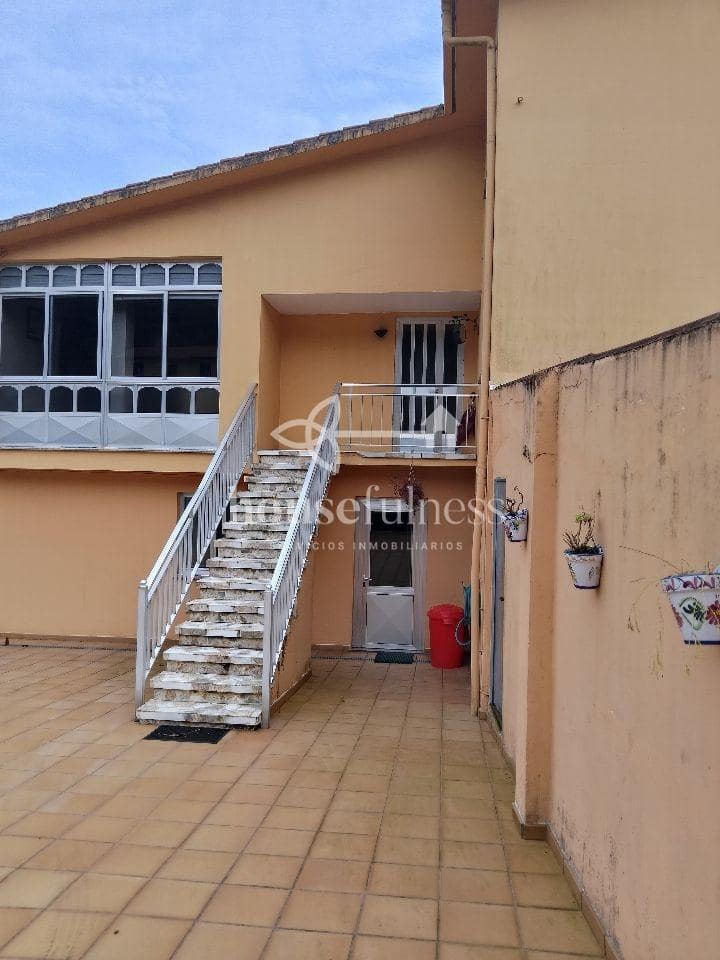 3 bedroom Flat for rent in Ferrol with pool garage - € 700 (Ref: 9830749)