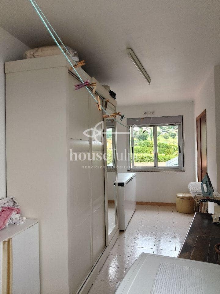 3 bedroom Flat for rent in Ferrol with pool garage - € 700 (Ref: 9830749)