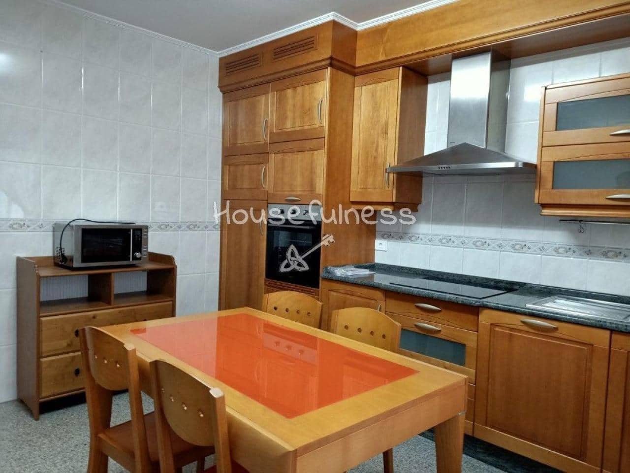 3 bedroom Flat for rent in Naron - € 600 (Ref: 9833329)