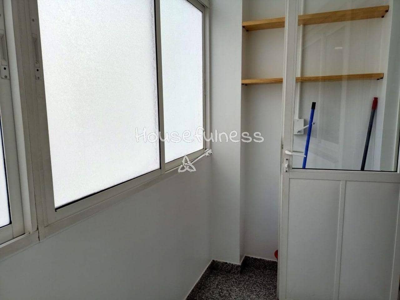 3 bedroom Flat for rent in Naron - € 600 (Ref: 9833329)