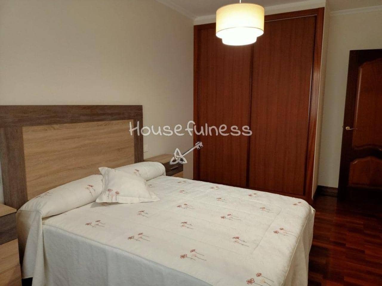 3 bedroom Flat for rent in Naron - € 600 (Ref: 9833329)