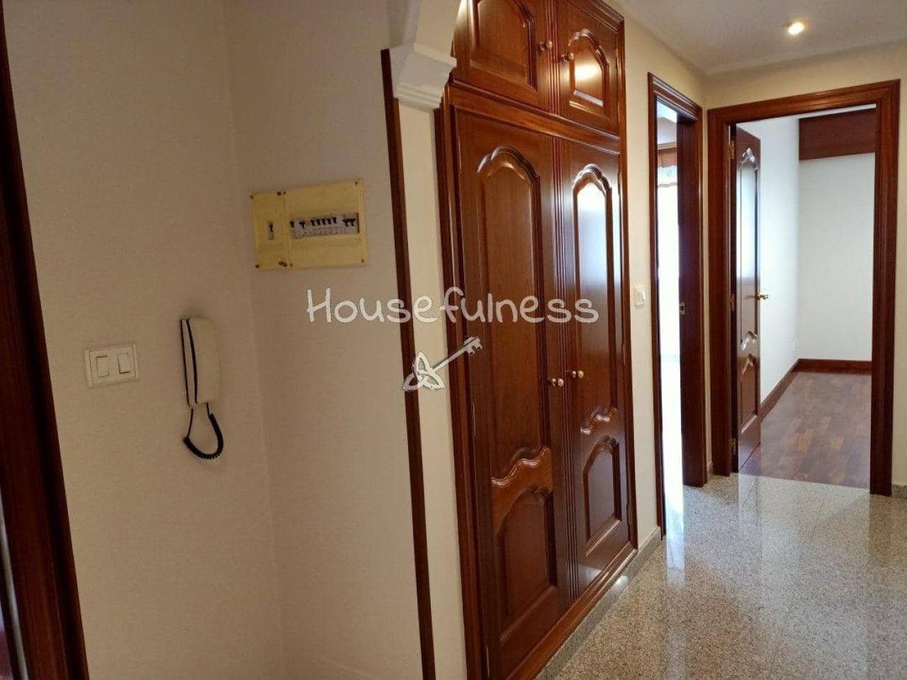 3 bedroom Flat for rent in Naron - € 600 (Ref: 9833329)
