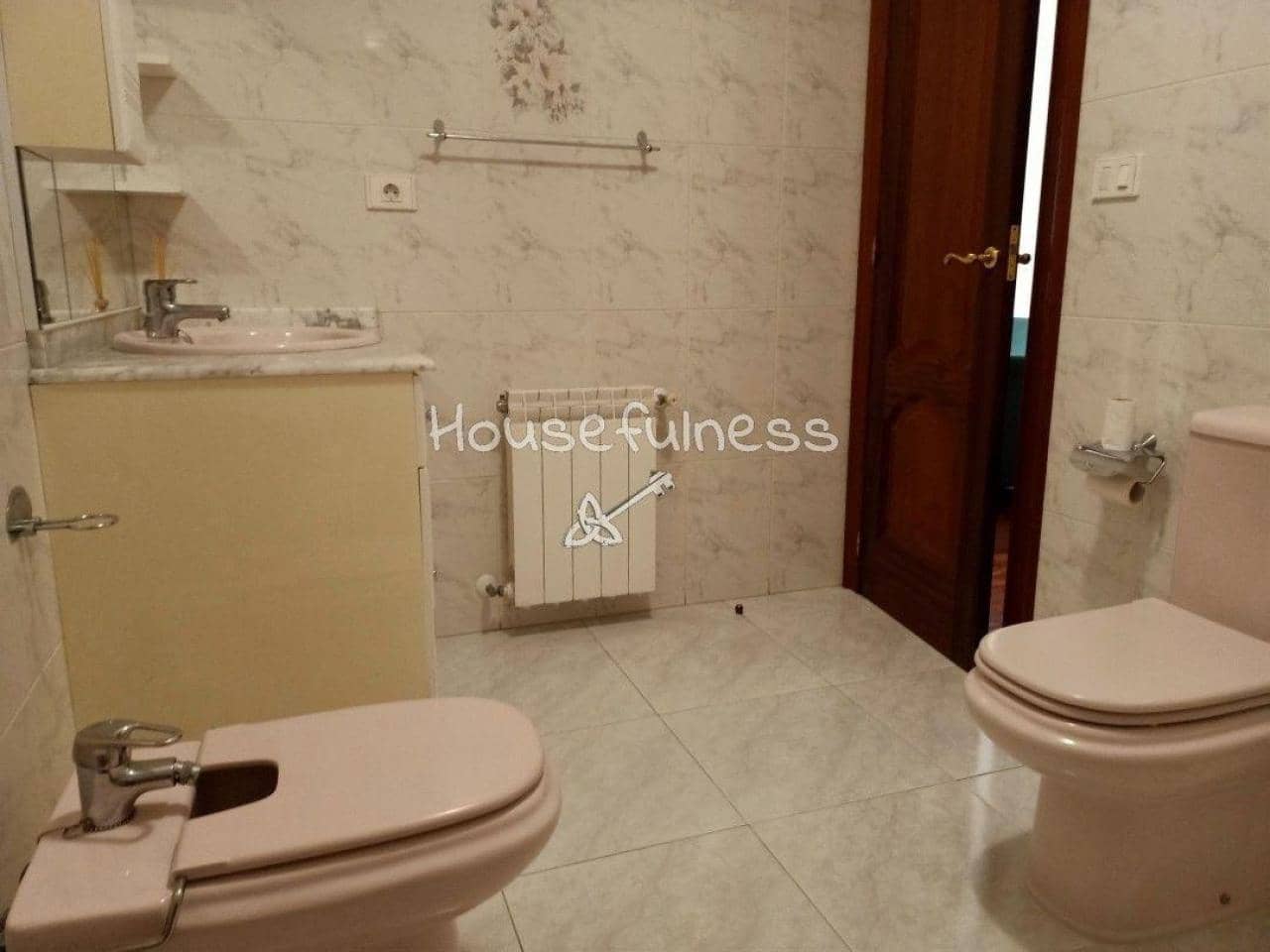 3 bedroom Flat for rent in Naron - € 600 (Ref: 9833329)