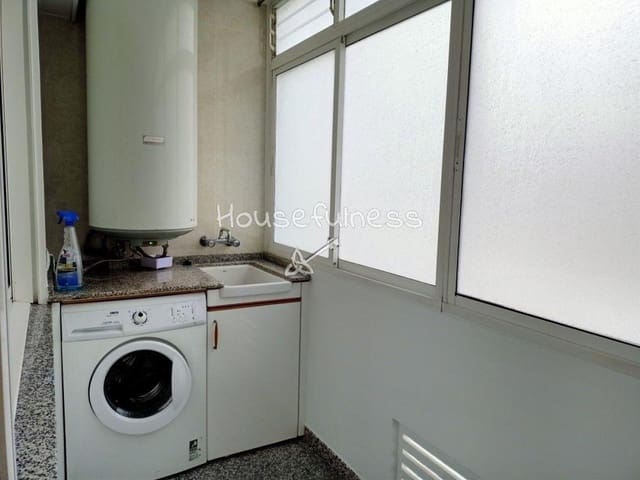 3 bedroom Flat for rent in Narón - € 600 (Ref: 9833329)