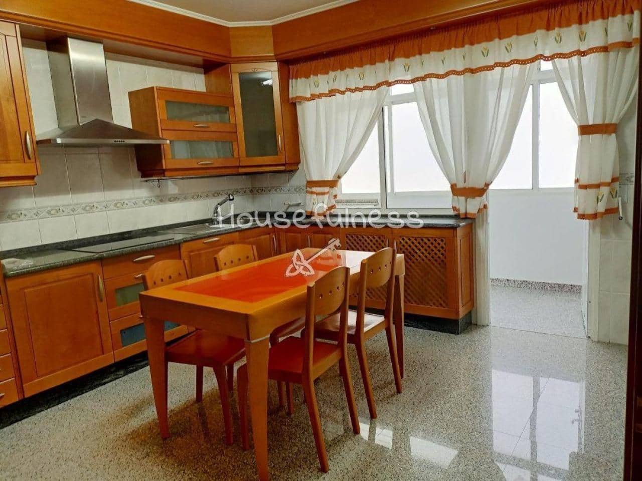 3 bedroom Flat for rent in Naron - € 600 (Ref: 9833329)