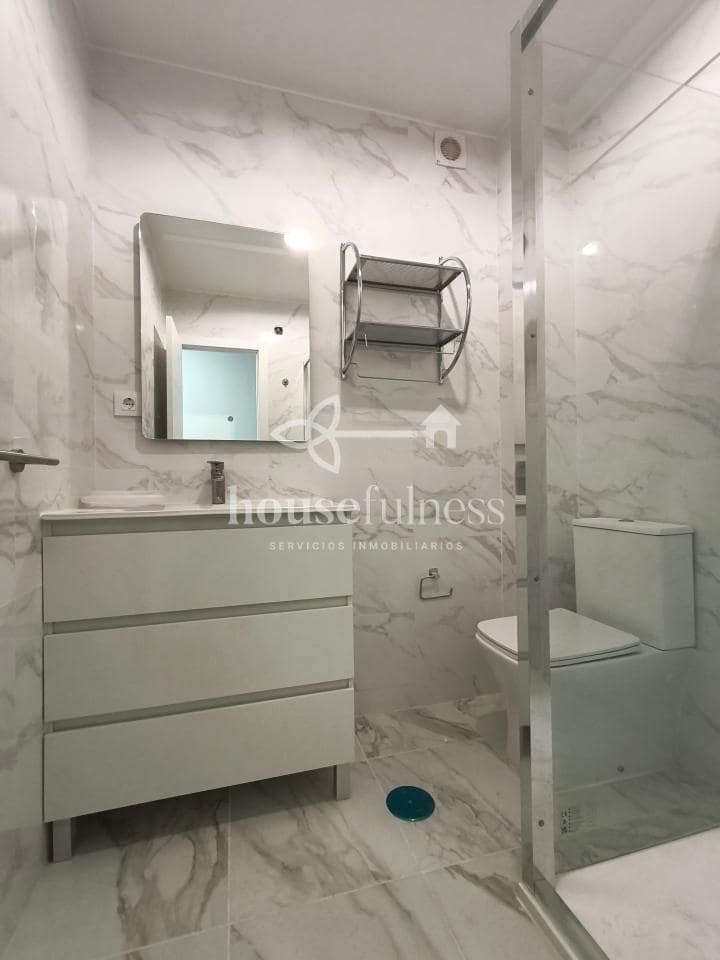 3 bedroom Flat for sale in Ferrol - € 110,000 (Ref: 9833330)