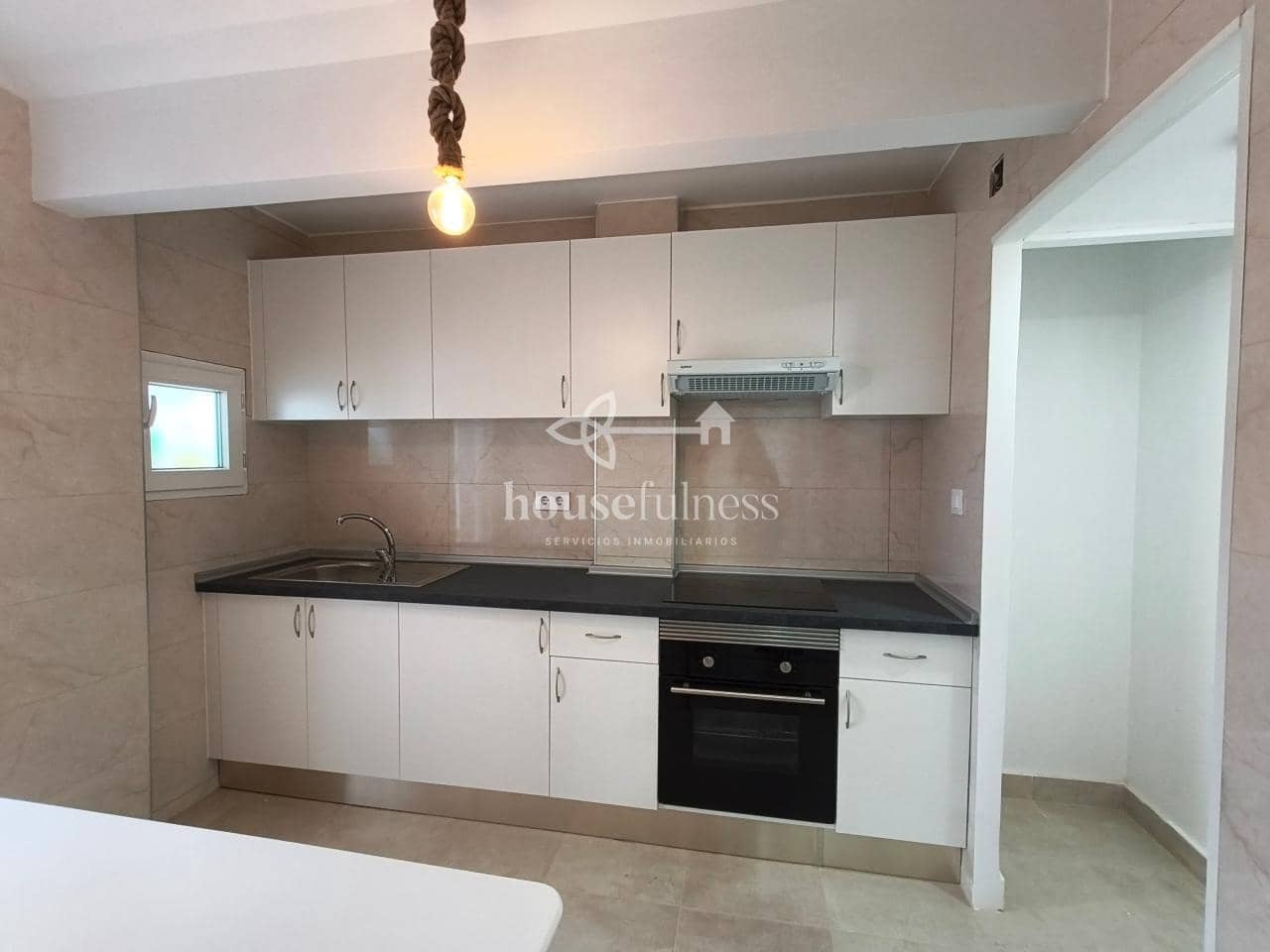 3 bedroom Flat for sale in Ferrol - € 110,000 (Ref: 9833330)