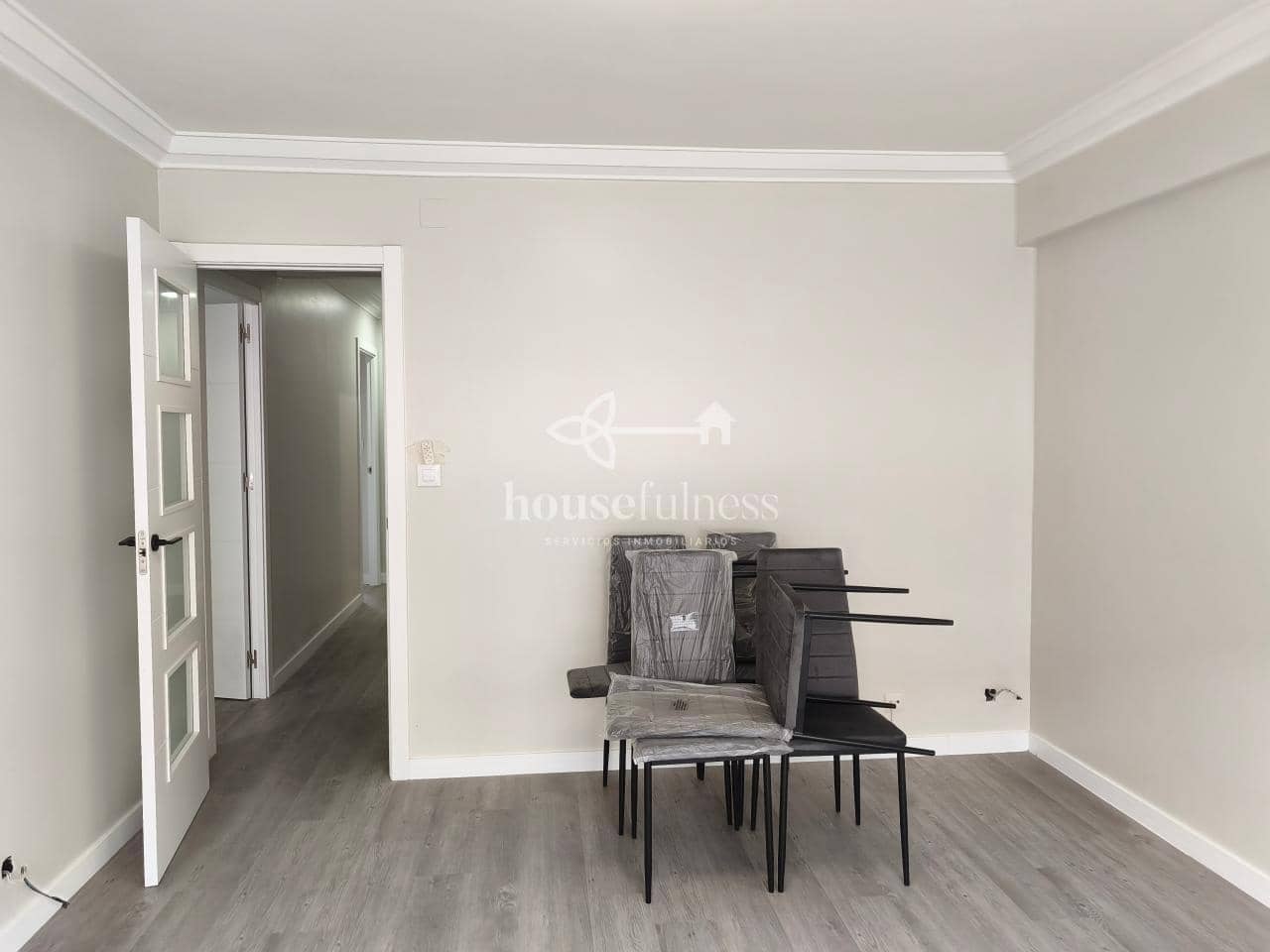 3 bedroom Flat for sale in Ferrol - € 110,000 (Ref: 9833330)