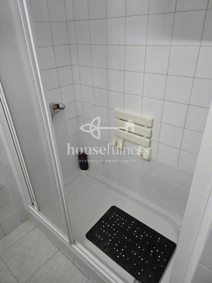 3 bedroom Flat for sale in Ferrol - € 95,000 (Ref: 9838938)